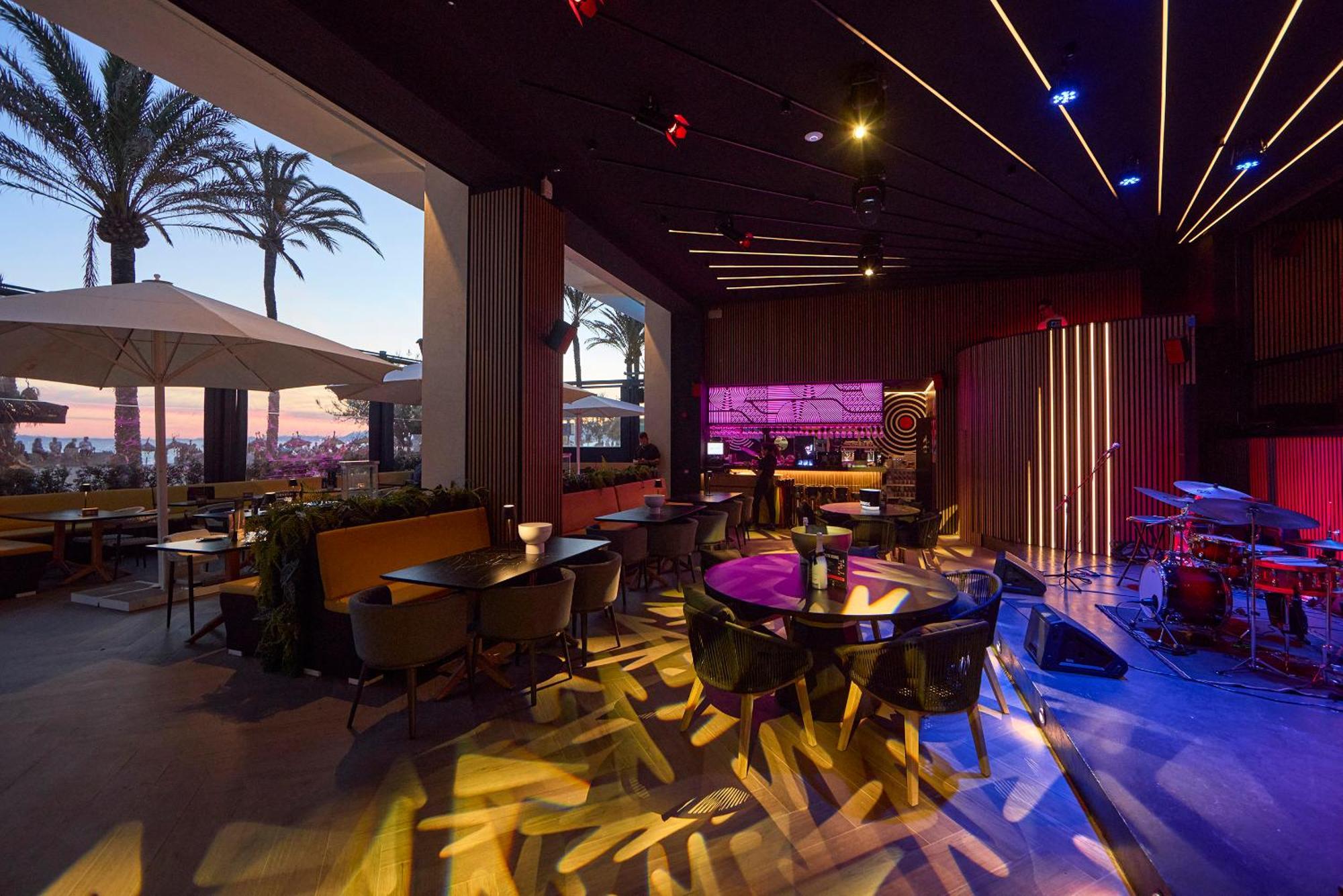 Universal Neptuno - Adults Only 4*