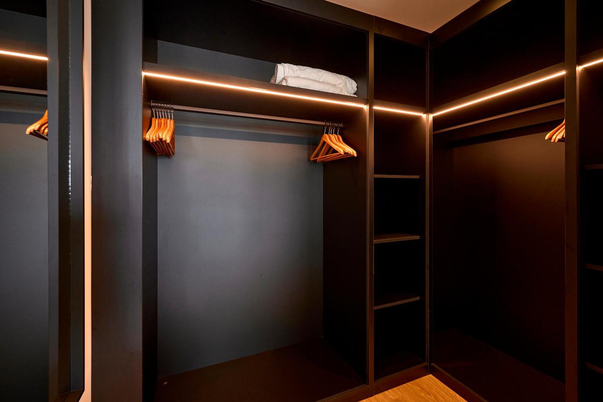 Universal Neptuno - Adults Only 4*
